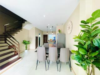 Kann Villa Jomtien Beach & Bobi Trip - Jomtien Beach - 4