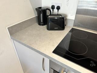 Cosy 2 Bed Apt Sleeps 4+Balcony - Manchester - 2