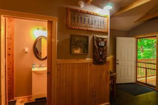 Foxtail Orchards - The Fox Den - Tazewell - 3