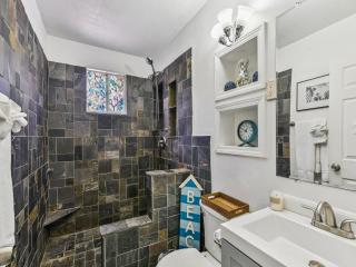Bonita Beach House - Galveston - 1