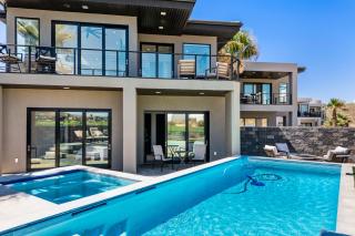 CR 1582 -- Luxurious Golf Haven - Pool & Spa - Stunning View - Hurricane - 0