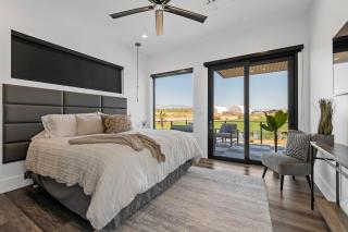 CR 1582 -- Luxurious Golf Haven - Pool & Spa - Stunning View - Hurricane - 1