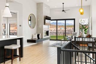 CR 1622 -- Pitch Perfect - Golf Course Views - Spa - 7