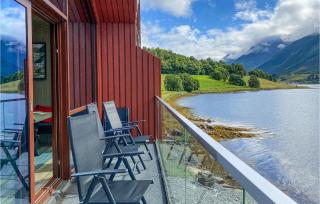 Nice Home In Straumgjerde - - 8