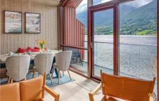 Nice Home In Straumgjerde - - 7