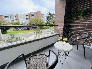 Lujoso Aparta Suite campestre en Llanogrande - Rionegro - 2