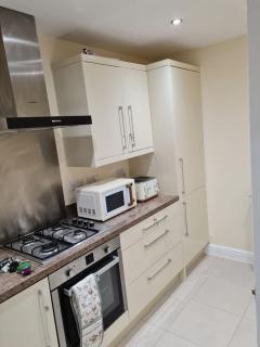S&J Lodge - Peterborough - 4