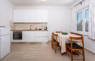 Pet Friendly Apartment In Malinska - Malinska - 5