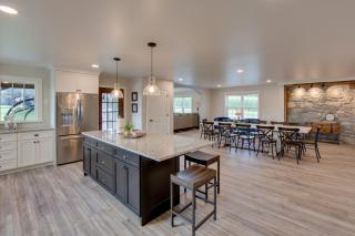 Gorgeous Ronks Retreat Patio, Grill and Fireplace! - Ronks - 2