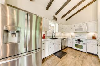Ruidoso Vacation Rental with Spacious Deck - Ruidoso - 4