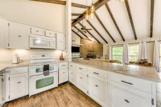 Ruidoso Vacation Rental with Spacious Deck - Ruidoso - 3