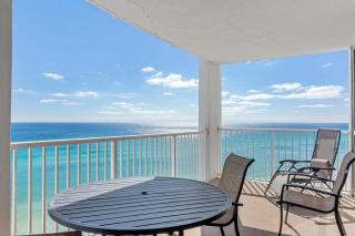 1111 Shoreline Towers Beach Front Condo 3Bdrm Free Beach Setup - 9