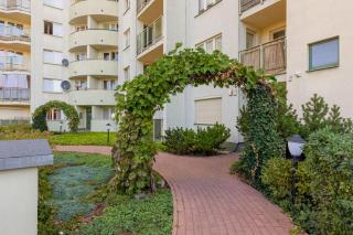 Metro Wilanowska Apartment with Parking by Noclegi Renters - Varsavia - 5
