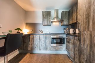 For Students Only - Queen's Court Reading - 3