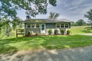 Cozy Charlottesville Getaway in Baileys Retreat - 0