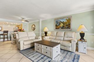 3103 - Shoreline Towers Condo Free Beach Setup - Destin - 8