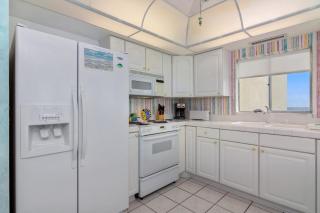 2096 Beach Front 3 Bdrm Beachfront Condo Free Beach Setup - Destin - 4