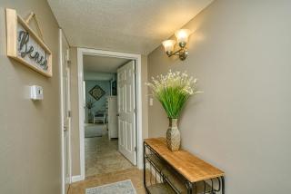 2064 Shoreline Towers- Directly on the beach Free Beach Setup - Destin - 2