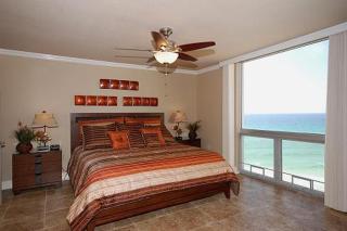 1104 Shoreline Towers Condo - Beachfront Views Free Beach Setup - Destin - 3
