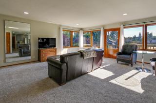 Relax & Recharge: Edgewood Home w/ Balcony - 0
