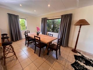 House At The Stables - 1