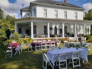 Cozy Turret Room at Nottingham Place in Wise with Plush Queen Bed, Private Detached Full Bath - 1