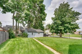 Pet-Friendly Home with Yard, Near Downtown Royal Oak - 8