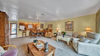 Aegean 215 - Beautiful Beachfront Condo Lots of on site Activities - Destin - 4