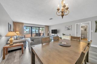 Aegean 212 - Beautiful Updated 2 Bedroom 2 Bath in the heart of Destin - Destin - 4