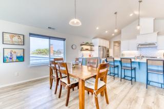 Oceanfront Retreat - 5