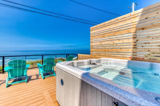 Oceanfront Retreat - 7