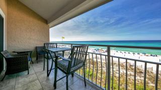 Crystal Villas 12B - Updated 2 Bedroom with Loft Beach Front Condo In the Heart of Destin - Destin - 4