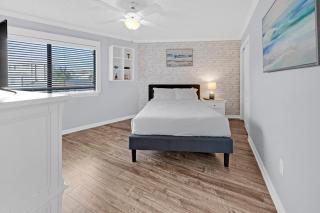 Crystal Village II 19B - 2BD 2BA Condo near the Beach sleeps 6 - 6