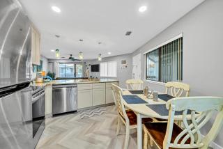 Crystal Village II 6B - Close to the Beach 2BD 2BA - 7