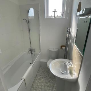 Swanage Bay Coastal Apartment - 3