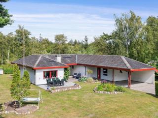 Holiday Home Hakon - 550m from the sea by Interhome - 2