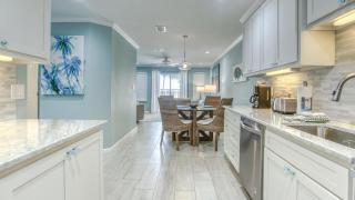 Poolside Villas 106 - Updated beachfront condo on Holiday Isle in Destin - Destin - 7