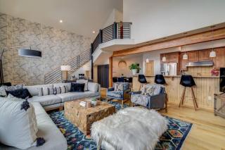 Escape Chalet - Family and Pet-friendly Steamboat Chalet - 0