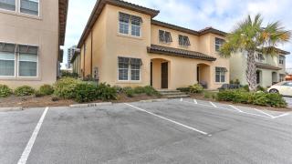 Playa Blanca - Steps to the beach Sleeps 14 has community pool - Destin - 5