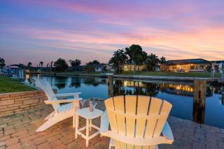 Gulf Access, Kayaks, PET Friendly - Escape to Versailles - Roelens Vacations - Cape Coral - 6