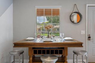 Inviting 7-Bedroom home - Private screened pool - Tampa - 2