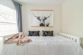 Downtown Lonestar Bungalow at Beer Ranch Project - 9