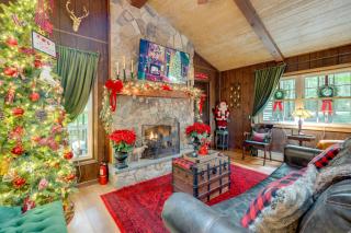 1 Mi to Gouldsboro State Park Cabin with Deck! - 0