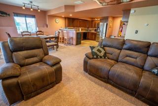 Bear Creek Lodge - Spa - Fire Table - 3min to Trails - 4