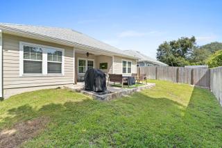 Pet Friendly Beach House - The Beach Getaway by Panhandle Getaways - 3
