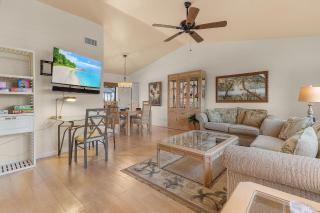 Canal Views, Heated Pool, Sleeps 8! - Magenta Sky and Key Lime Pie - Cape Coral - 3