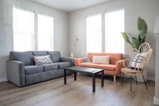 Cute 3 br/2.5 ba Newly-Built Townhome w/ Amenities - 9