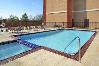 Four Points by Sheraton Houston Hobby Airport - 8