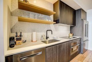 Highrise 1BR Luxe Suite near DT and Vibrant Rainey St - 1