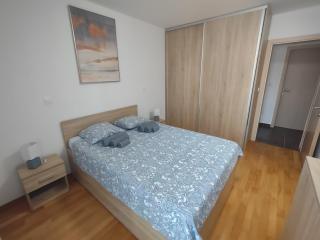 Apartment By Verudela - Pula - 1